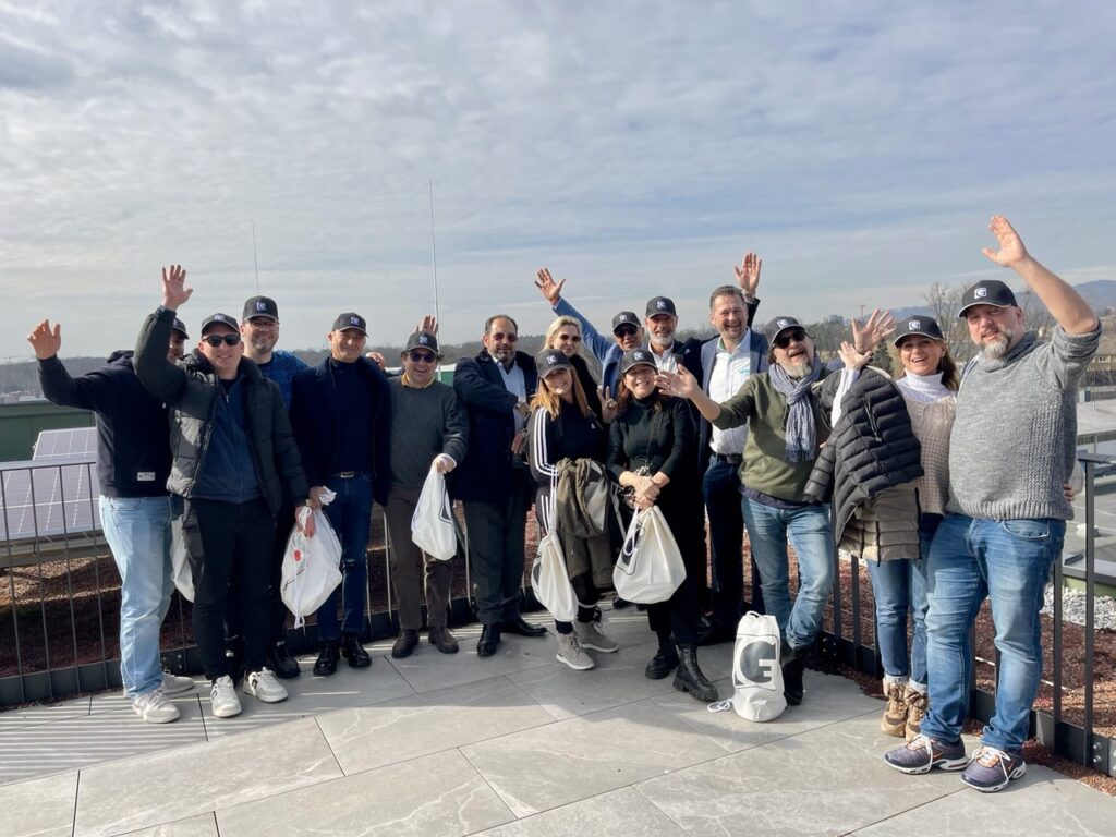 Group photo with Swiss business partners