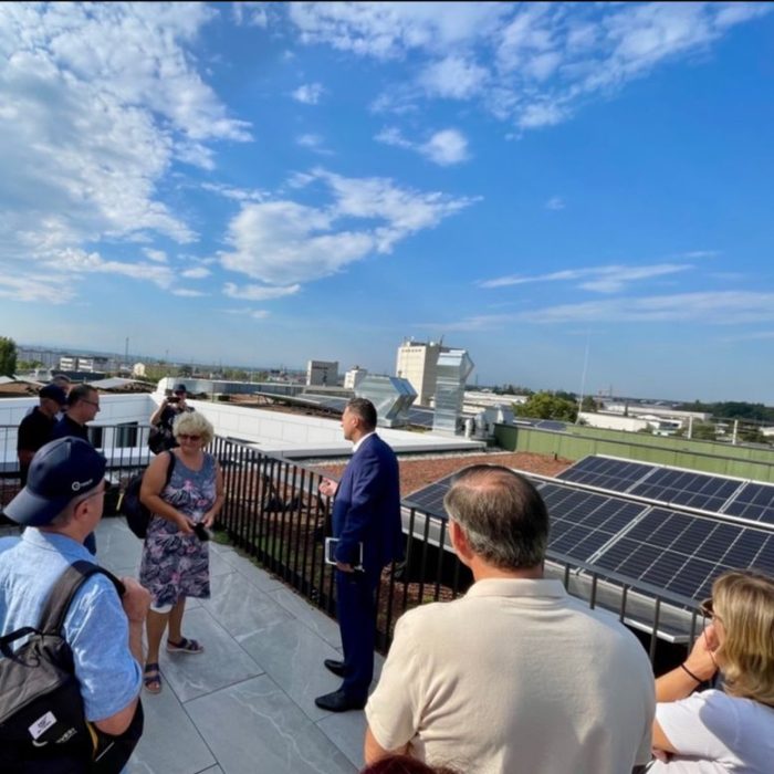 Besichtigung von Photovoltaikanlage im Rahmen der Sun Contracting Tour